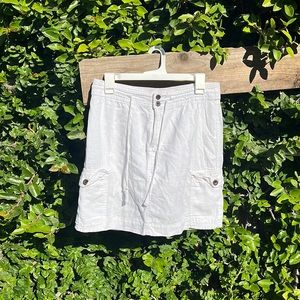 cute y2k mini skirt. size: 6.